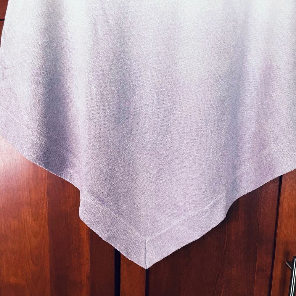 Barefoot Dreams Ocean Breeze Poncho Cozychic Ultra Lite Ombre Soft Violet - Picture 5 of 10